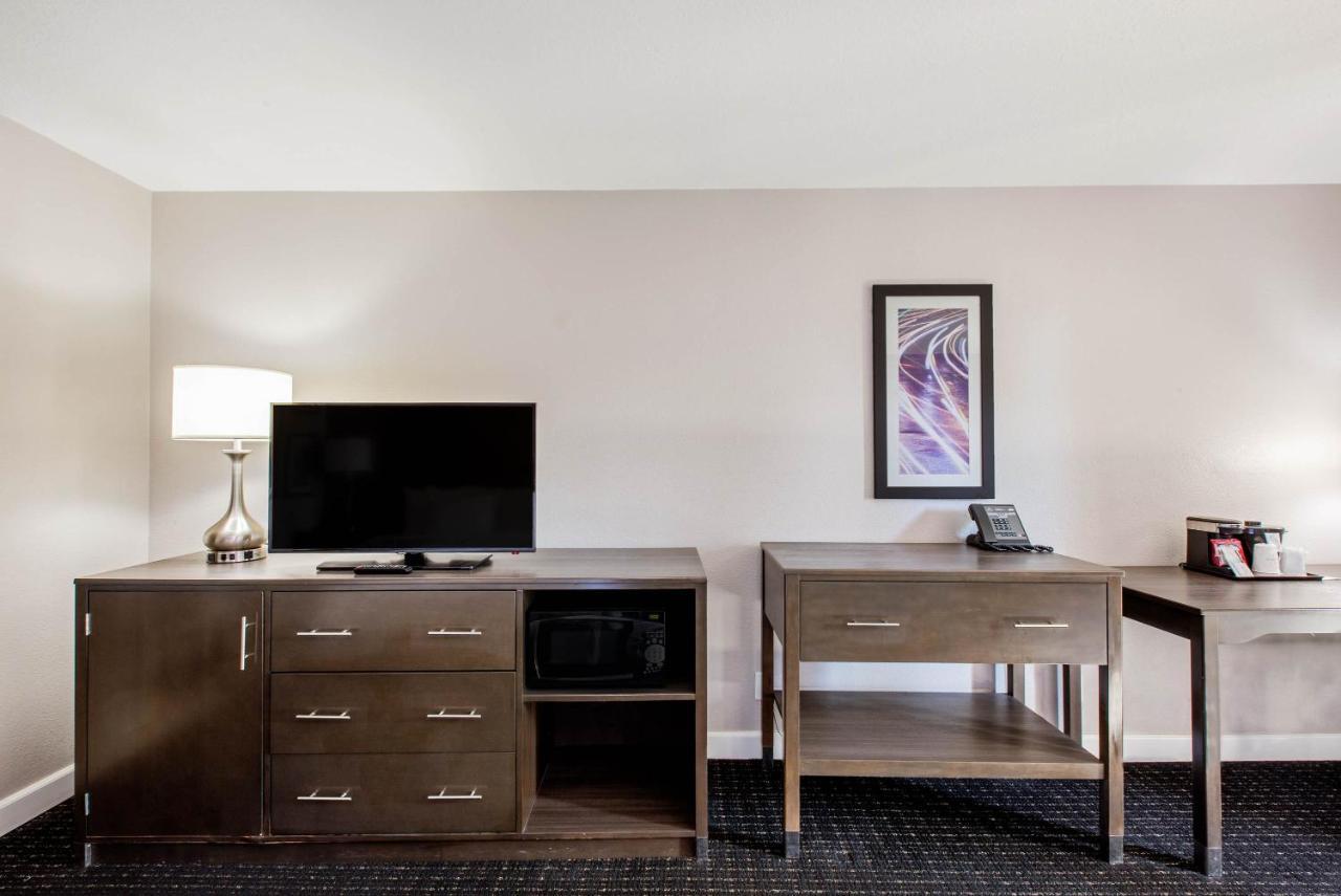 La Quinta By Wyndham Pomona Hotell Eksteriør bilde