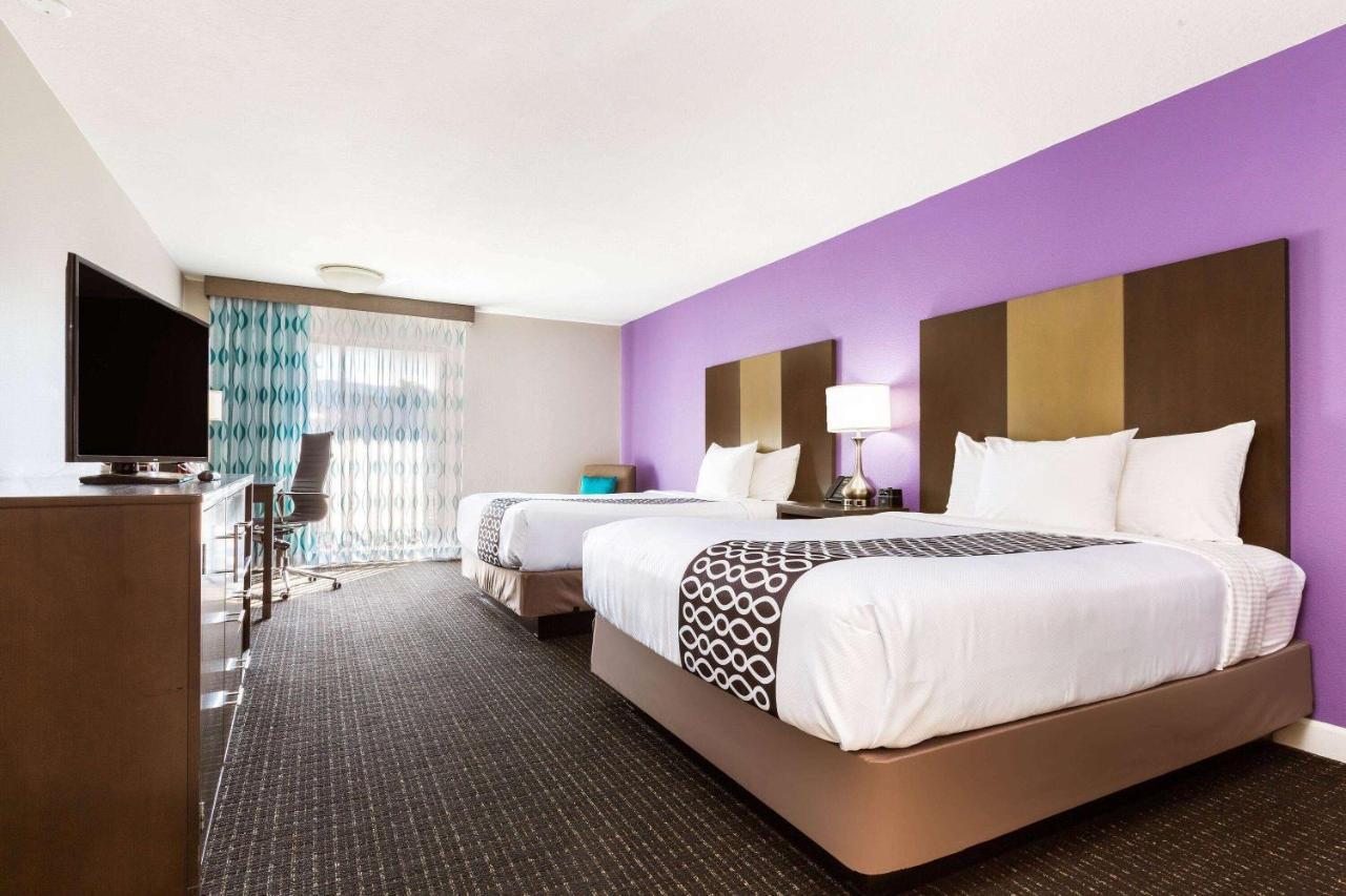 La Quinta By Wyndham Pomona Hotell Eksteriør bilde