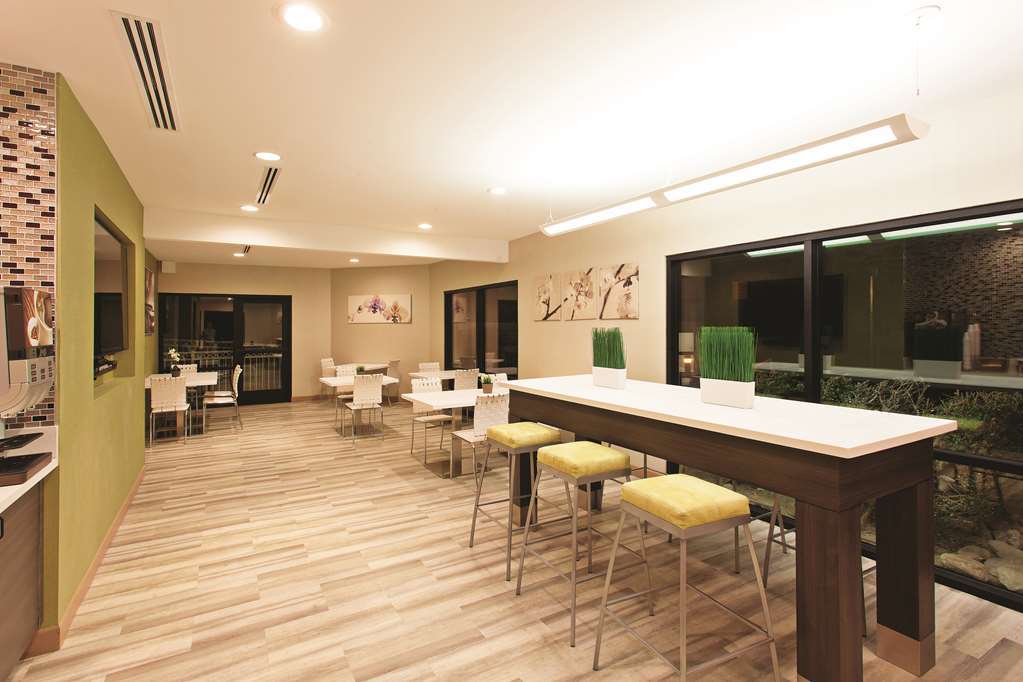 La Quinta By Wyndham Pomona Hotell Fasiliteter bilde