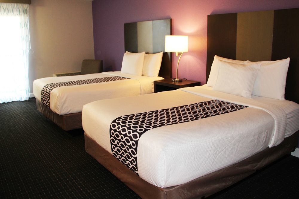 La Quinta By Wyndham Pomona Hotell Eksteriør bilde