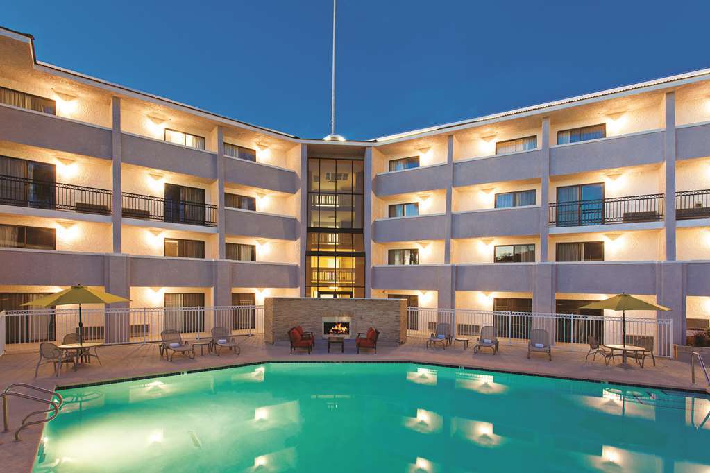 La Quinta By Wyndham Pomona Hotell Fasiliteter bilde