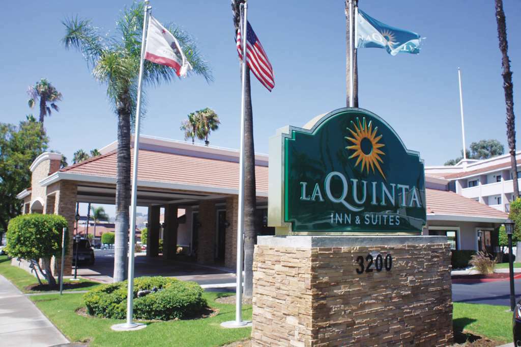 La Quinta By Wyndham Pomona Hotell Eksteriør bilde