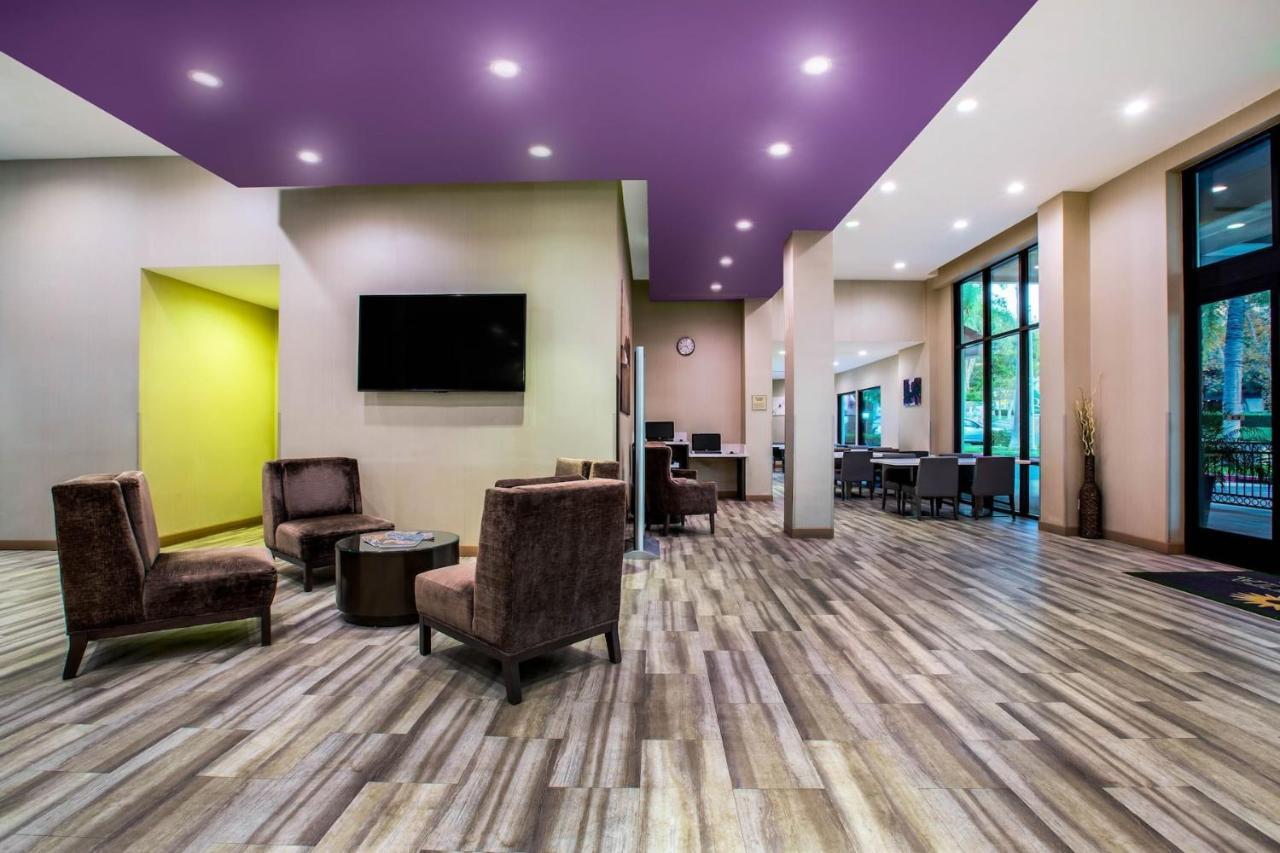 La Quinta By Wyndham Pomona Hotell Eksteriør bilde